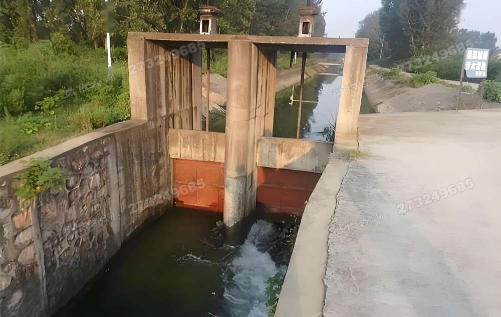 鄂州乡村渠道闸门