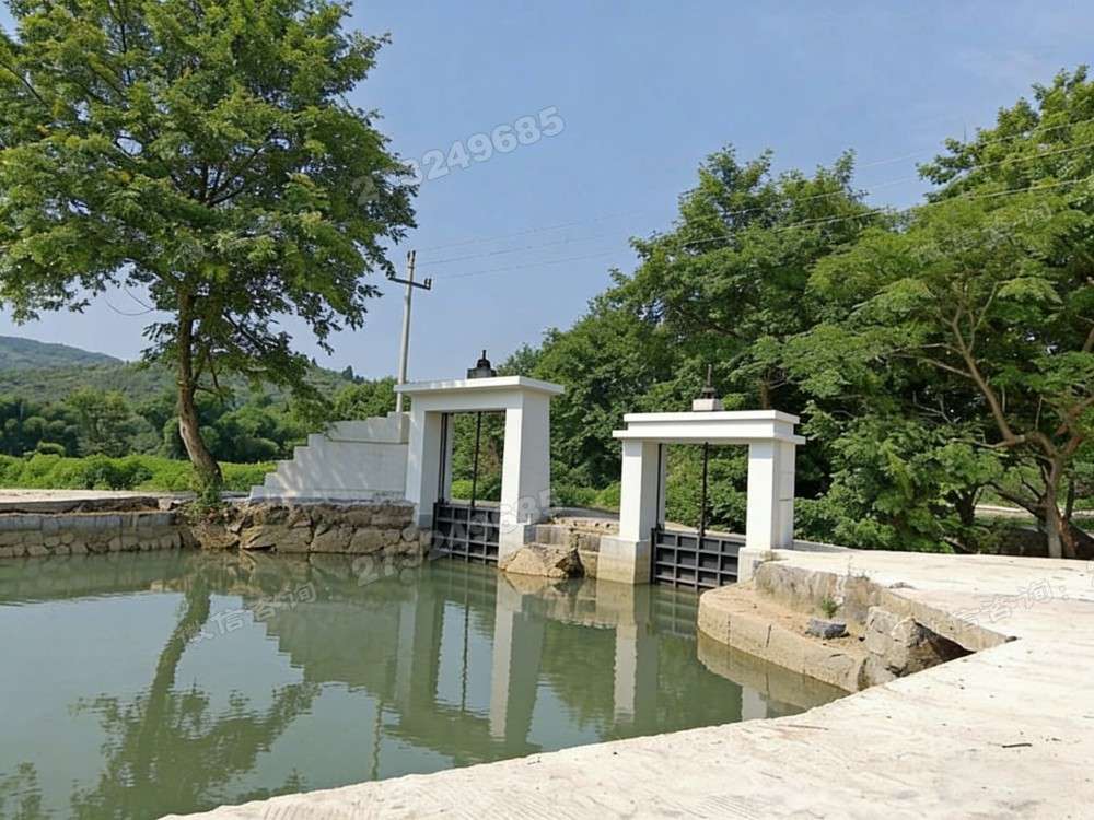 水库双门铸铁闸门