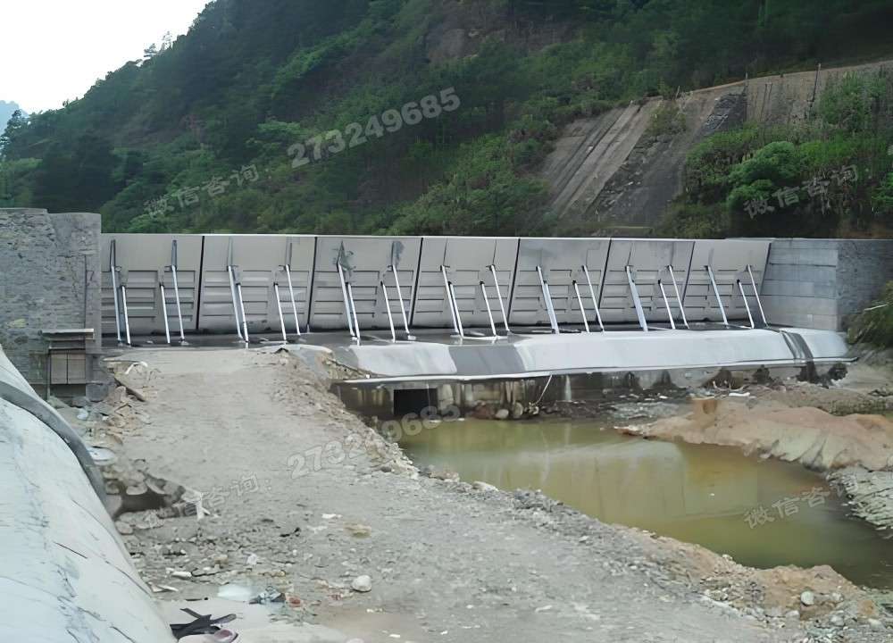 准格尔旗峡谷河道液压钢坝